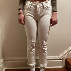 Adorable FRAME Denim white jeans that i no longer fit into